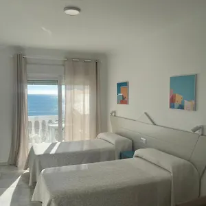 https://guaquin-apartments.1costadelsol.com